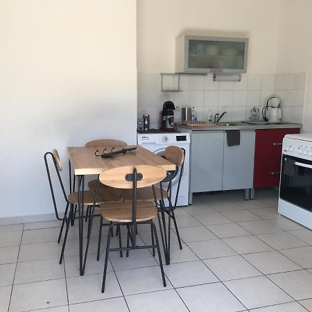 De La Clape A La Mer Mon Petit Pavillon Labellise - F2- Piscine Commune - Wifi Gratuit- Parking Prive - Arrivee Autonome - 800 M Plage - Grande Terrasse Abritee Vent - Saint-Pierre-la-Mer  Εξωτερικό φωτογραφία