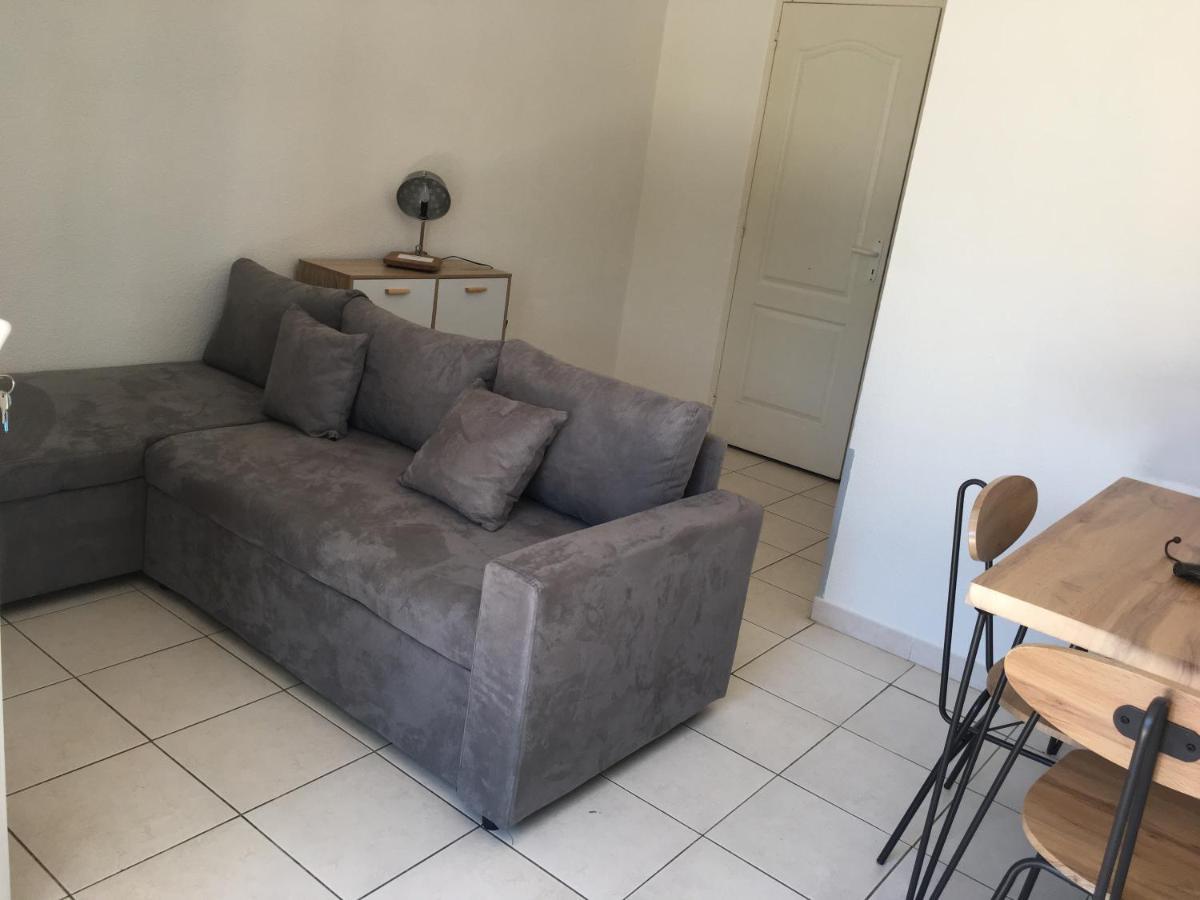 De La Clape A La Mer Mon Petit Pavillon Labellise - F2- Piscine Commune - Wifi Gratuit- Parking Prive - Arrivee Autonome - 800 M Plage - Grande Terrasse Abritee Vent - Saint-Pierre-la-Mer  Εξωτερικό φωτογραφία
