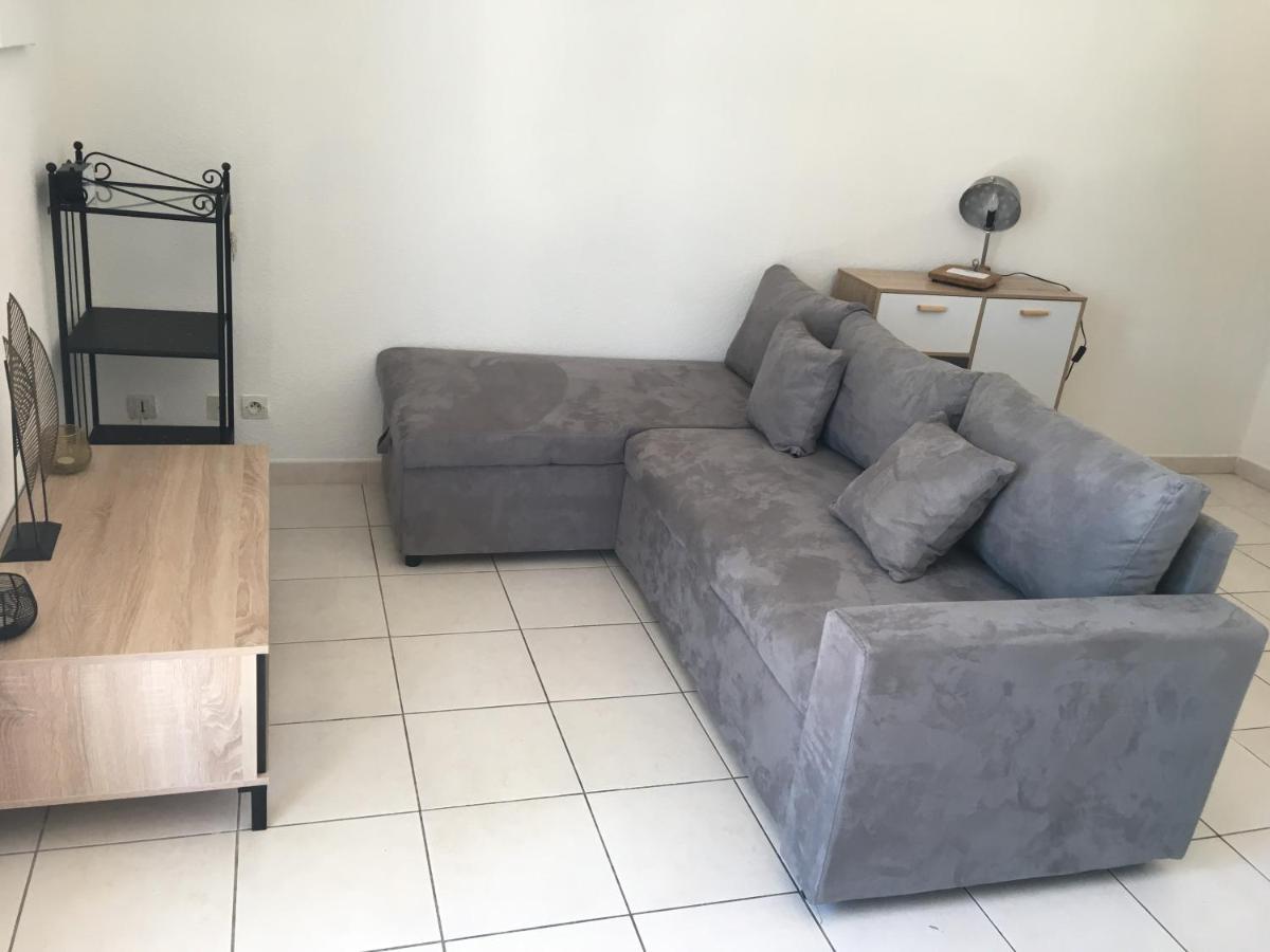 De La Clape A La Mer Mon Petit Pavillon Labellise - F2- Piscine Commune - Wifi Gratuit- Parking Prive - Arrivee Autonome - 800 M Plage - Grande Terrasse Abritee Vent - Saint-Pierre-la-Mer  Εξωτερικό φωτογραφία